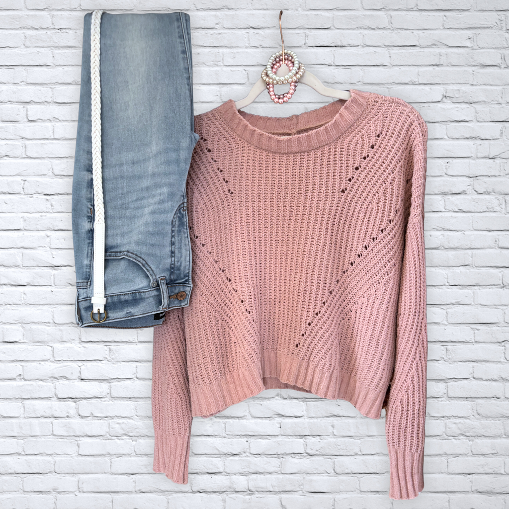 Chic Sweater and Jeans Outfit